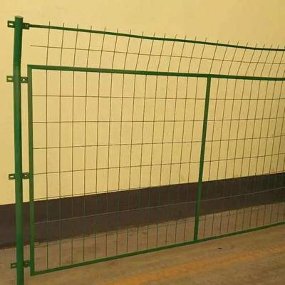 沈陽試驗田棚外鐵絲防護欄防撞設施 守護農田安全，構筑堅實防線